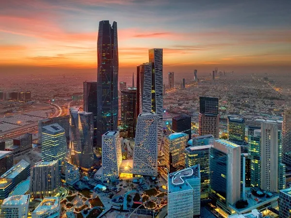 السعودية تفرض رسوماً على العقارات الشاغرة لضبط سوق الإسكان السعودية تفرض رسوماً على العقارات الشاغرة لضبط سوق الإسكان