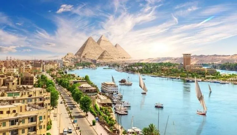مصر تعلق مؤقتاً قرارات إغلاق المحلات لفترة مؤقتة.. ما السبب؟ "التفاصيل الكاملة"