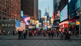  كأس العالم يدعم قطاع الخدمات الأمريكي.. والحرب مع إيران تضغط على التصنيع 