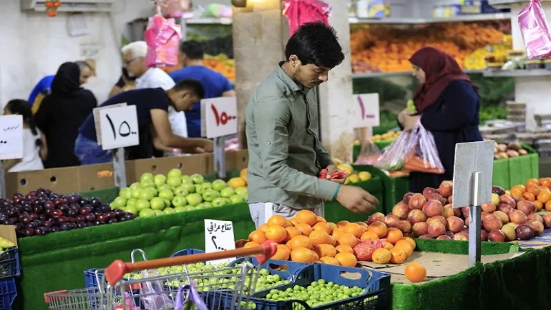 العراق يطلق خطة خماسية لمواجهة موجة الغلاء والاحتكار .