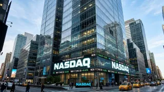 إغلاق قياسي لـ «S&P 500» ومكاسب جماعية للمؤشرات الأمريكية بدعم التكنولوجيا وهدوء التضخم