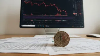 سعر البيتكوين اليوم يرتفع 0.04%.. العملة تتداول قرب 64 ألف دولار