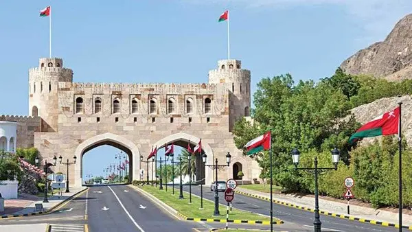 عُمان توقع اتفاقيات استثمارية تتجاوز 500 مليون دولار لتعزيز القطاعات الحيوية
