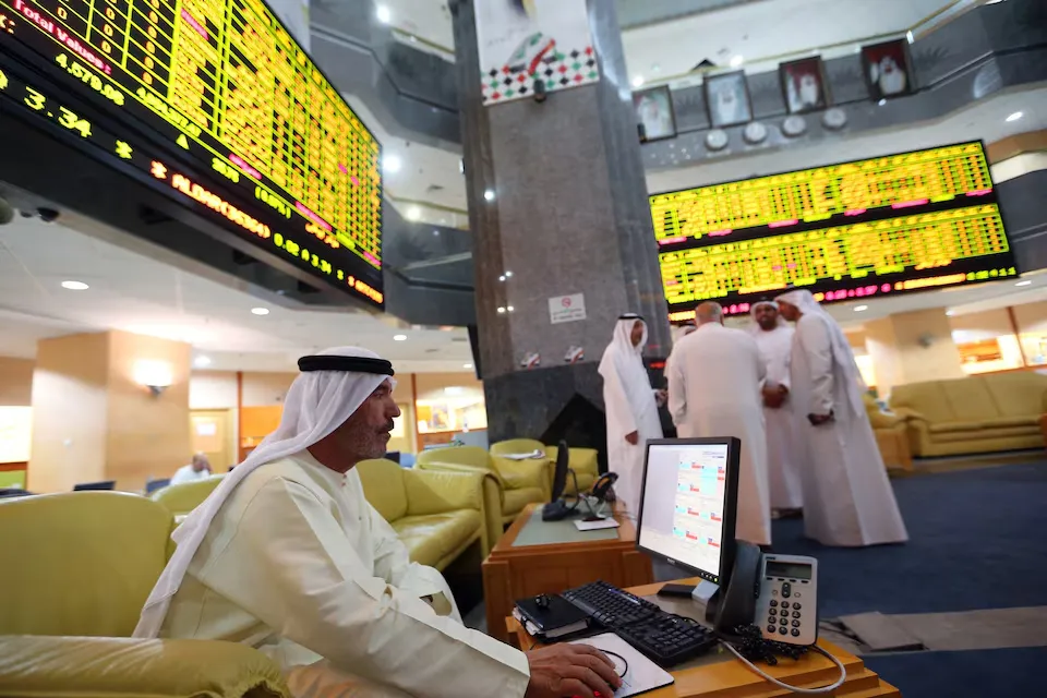 موجة حمراء تضرب المؤشرات العربية.. تراجعات جماعية حادة بالأسواق وتاسي يتراجع بضغط من الأسهم القيادية 