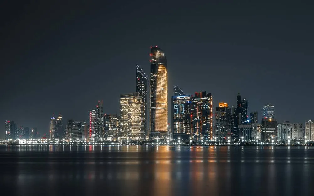 أبوظبي تطلق حزمة مشاريع شراكة بـ55 مليار درهم لتعزيز البنية التحتية وجذب الاستثمارات أبوظبي تطلق مشاريع شراكة بـ55 مليار درهم لتطوير البنية التحتية