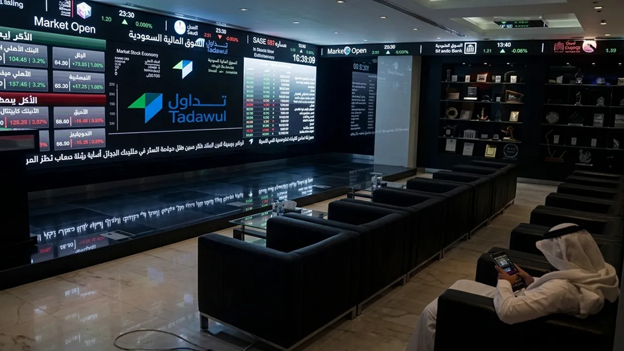 تقرير مباشر: الأسهم السعودية اليوم – أداء قوي لمؤشر تاسي وسط تباين في القطاعات