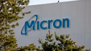 هل تدفع طفرة الذكاء الاصطناعي سهم Micron لأهداف قياسية جديدة؟