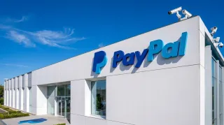 سهم PayPal وانهيار صفقة الاستحواذ.. هل تبدأ مرحلة التعافي أم يعود السهم للقاع؟