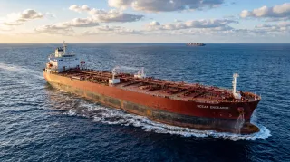 Oil Benchmark Logs Second Weekly Gain as U.S. Shifts Strategy to Financial Isolation Over Direct Military Expansion
