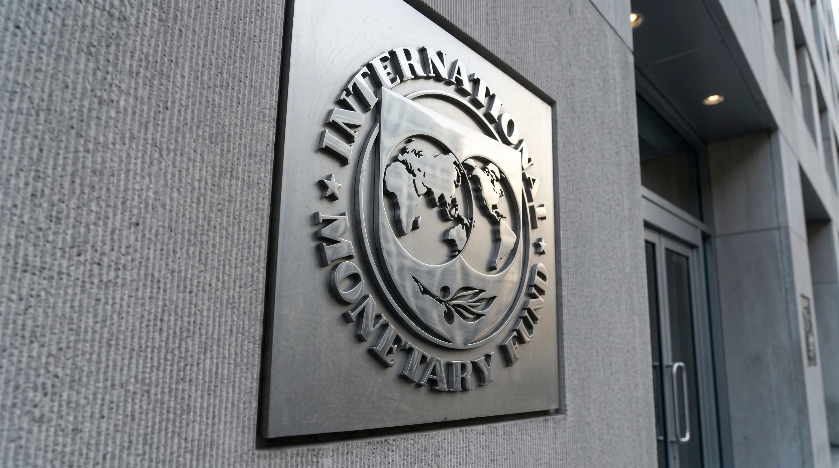 Bolivia Secures One Point Nine Billion USD Extended Fund Facility from International Monetary Fund Bolivia Secures 1.9 Billion USD IMF Extended Fund Facility