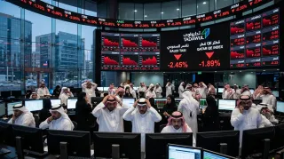 التوترات الجيوسياسية تضغط على بورصات الخليج.. تراجع المؤشرين السعودي والقطري