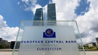 هدوء ما قبل العاصفة ؟ المركزي الأوروبي يثبت الفائدة وتوقعات بزلزال نقدِيّ قريب
