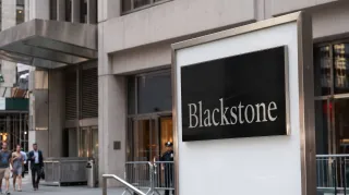Blackstone Bet on Chips Drove 1 Trillion USD Debt Boom Now Upending Private Credit Markets