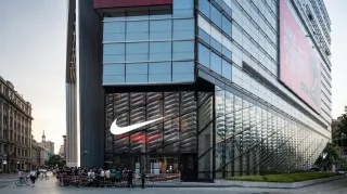 سهم "Nike" في أسوأ فتراته..هل تنجح خطة الإنقاذ قبل أن يفقد المزيد من قيمته؟