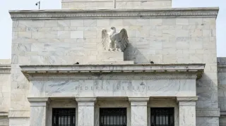 Global Equities Contract as Sustained Oil Surge Reignites Inflation and Federal Reserve Risks