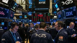 صندوق توزيعات يتفوق على SCHD وS&P 500.. هل حان وقت مراقبته عن قرب؟