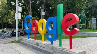 Alphabet Defends App Store Economics in London While Expanding Artificial Intelligence Power Infrastructure