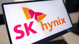 SK Hynix Shares Surges Over 12% as Record ₩40 Trillion Buyback Reclaims Market Control