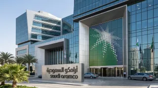 أرامكو يصعد 0.6% وسط توقعات المحللين.. هل يقترب السهم من مستهدف 30 ريال؟