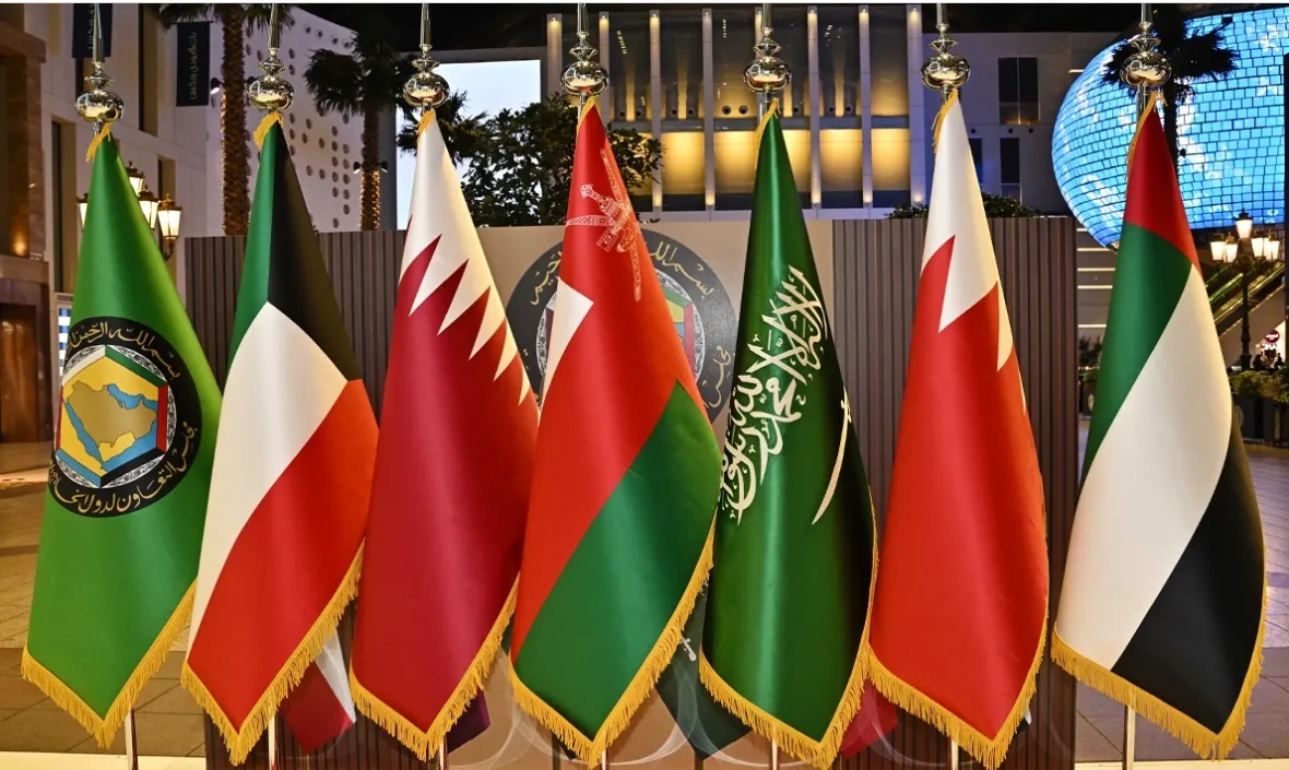 الاقتصاد الخليجي يحقق قفزة جديدة استثنائية.. نمو متواصل مدفوع بالتنويع وتقليص الاعتماد على النفط