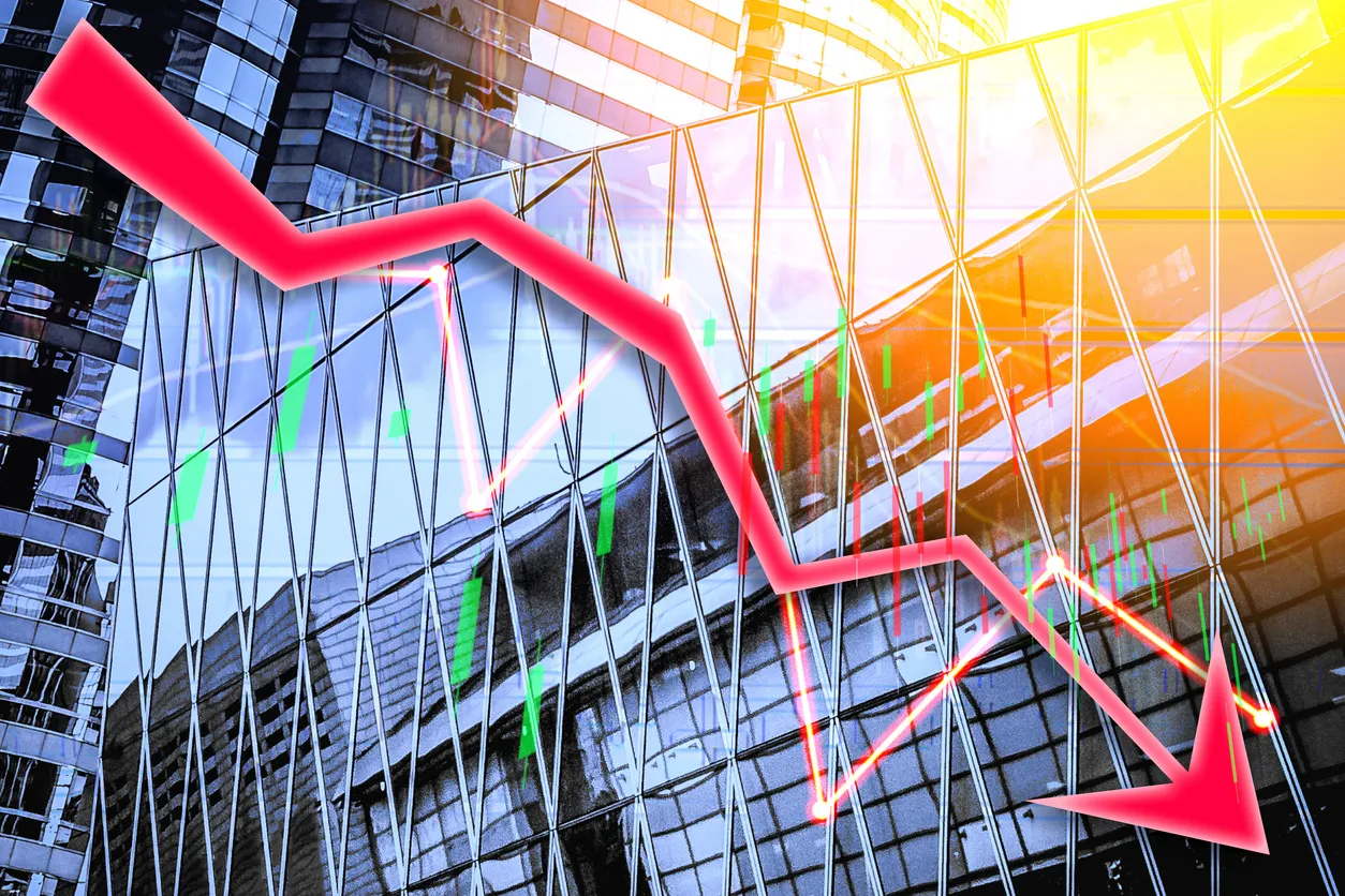 France PMI Drops as Economy Contracts Sharply