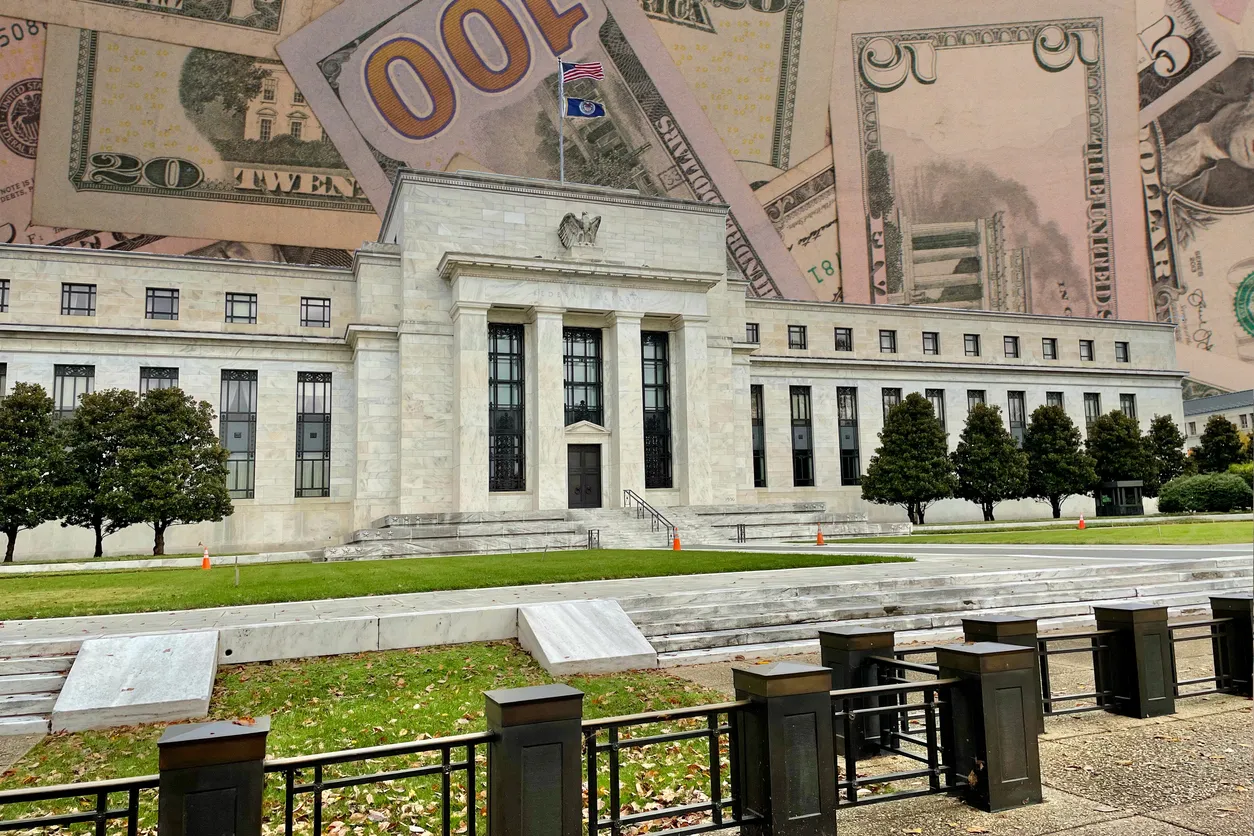 الفيدرالي الأميركي يثبت أسعار الفائدة ويتوقع ارتفاع التضخم