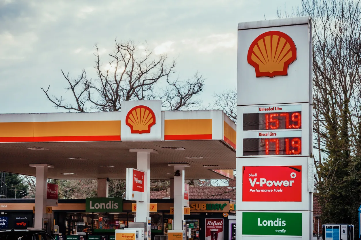 Europe Energy Shortages Loom as Shell Warns