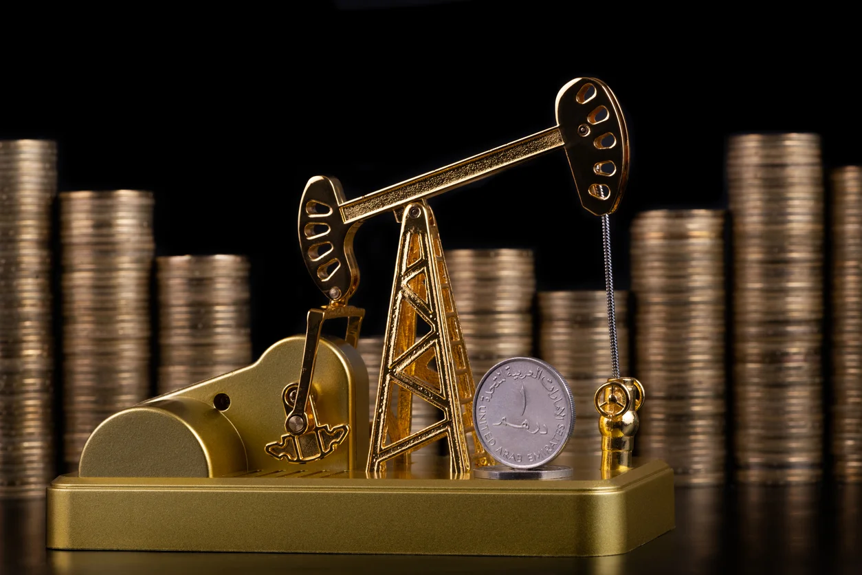الإمارات ترفع أسعار البنزين لأعلى مستوى منذ 4 سنوات commodities-news-uae-petrol-trends-2026.webp