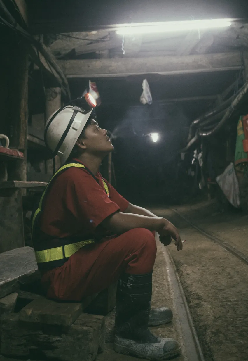 South Africa Gold Miners Cautious Amid Price Surge