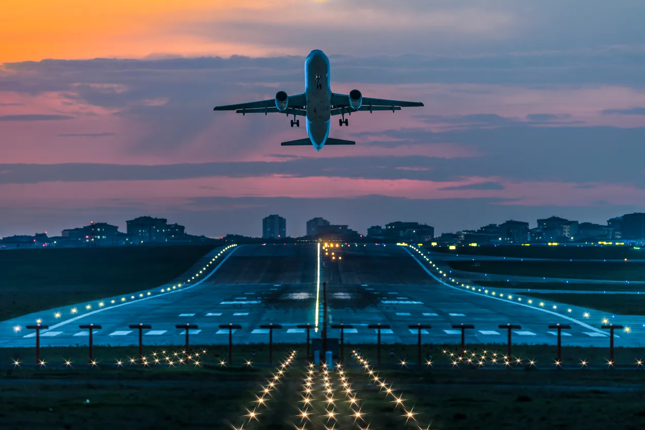 تراجع أسهم الطيران الأمريكية مع صعود النفط تراجع أسهم الطيران الأمريكية مع صعود النفط