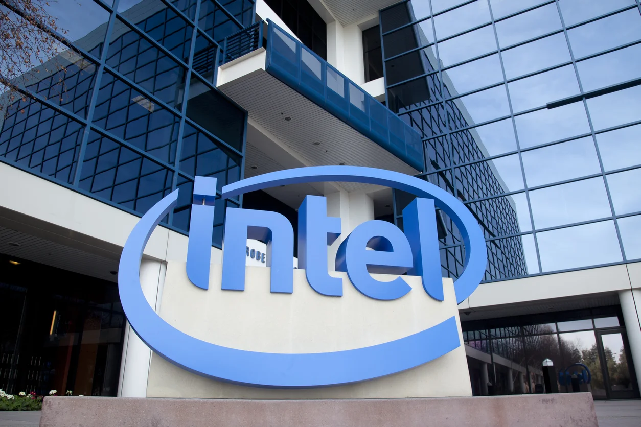 AI Demand Boosts Intel CPU Growth Outlook