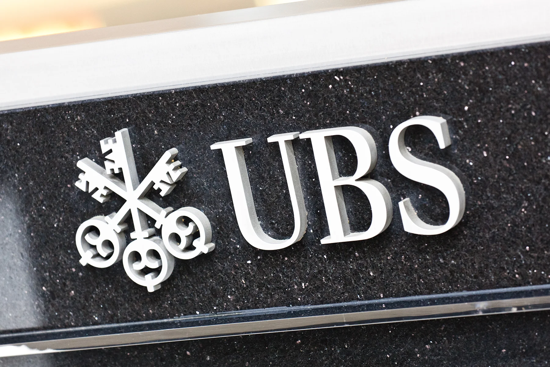 Low FX Volatility May Encourage More Dollar Hedging: UBS