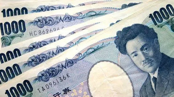 اليابان تلوّح بتدخل حاسم لدعم الين مع اقترابه من أدنى مستوياته في أربعة عقود اليابان-تلوح-بتدخل-حاسم-لدعم-الين-مع-تراجع-العملة
